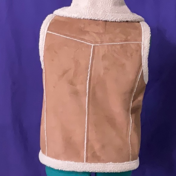 Ruff Hewn women’s suede/faux shearling vest, size large - Picture 3 of 9